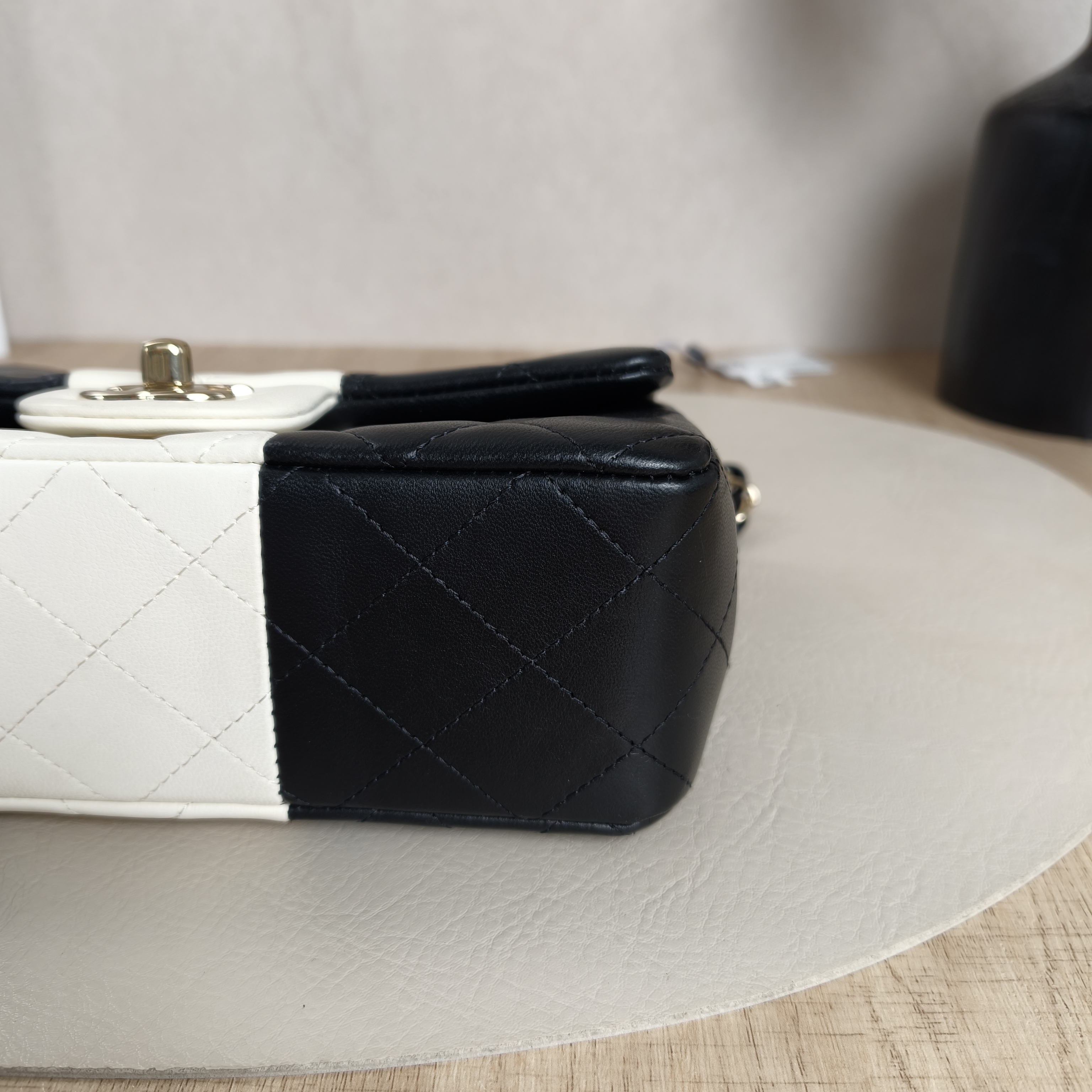 Chanel Crossbody Bag Classic Flap Large Mini CF Mini Colorblock Lambskin mini20 × 6 × 12 cm — cover view 5 of 10
