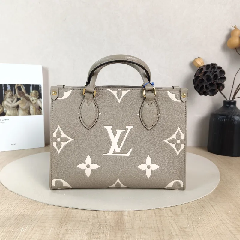 Louis Vuitton Shoulder Bag Onthego · White Monogram Empreinte Embossed Calfskin Small 25 × 11.5 × 19 cm — cover view 3 of 6