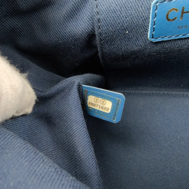 Chanel Top Handle Crossbody Bag Blue One Size17 × 13 × 18 cm — detail view 17 of 20