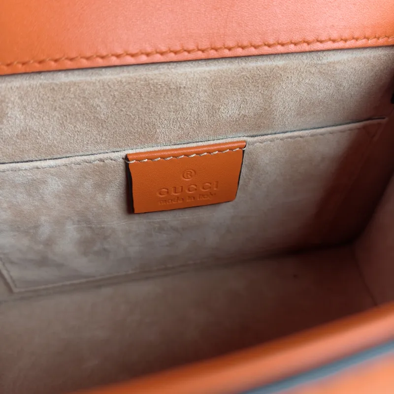 GUCCI Crossbody Bag Sylvie Edition Red Calfskin Mini 20 × 8 × 14 cm — detail view 10 of 11