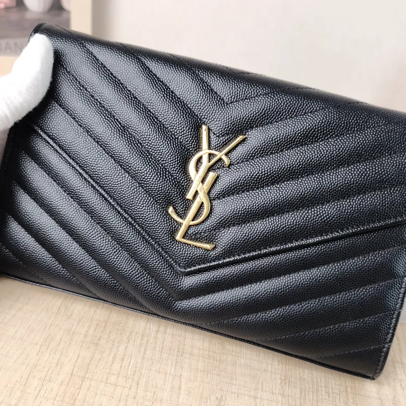 SAINT LAURENT Crossbody Bag CASSANDRE ENVELOPE Black Calfskin One Size 22.5 × 4 × 14 cm — detail view 3 of 13