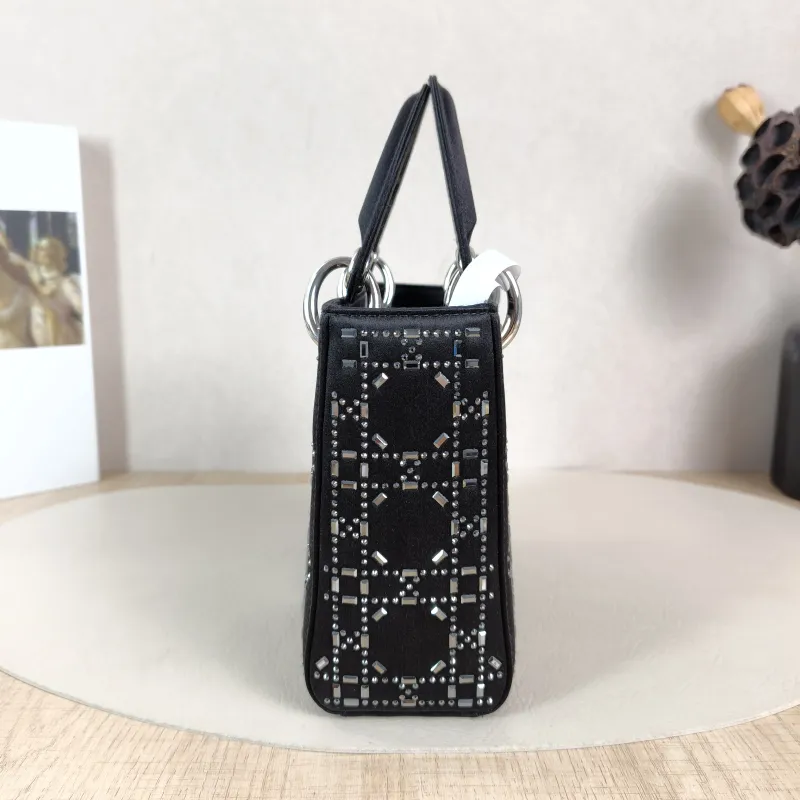 DIOR Crossbody Bag Lady Lady Dior Bag Black mini17 × 7 × 15 cm — detail view 3 of 13