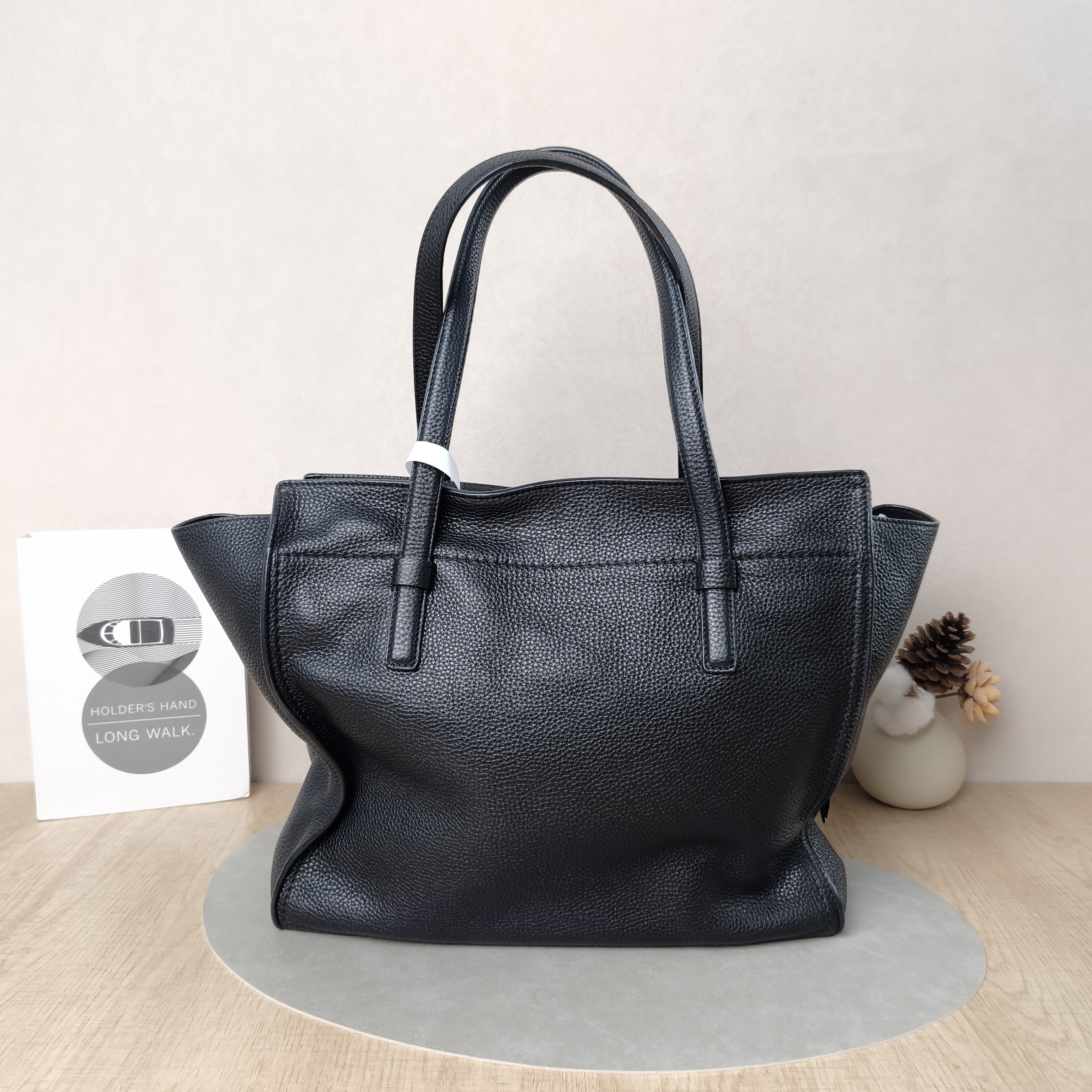 FERRAGAMO Top Handle Bag Tote Bag Black Calfskin One Size33 × 16 × 29 cm — cover view 4 of 6