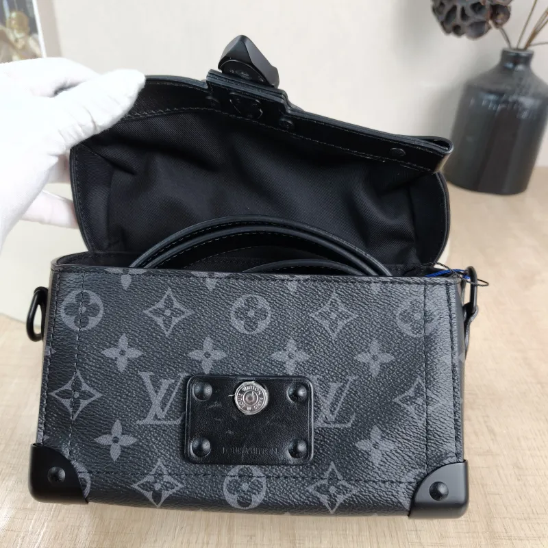 Louis Vuitton Crossbody Bag Soul Trunk Box Monogram PVC One Size 19 × 7 × 15 cm — detail view 5 of 11