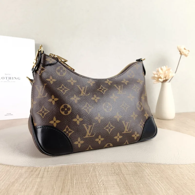 Louis Vuitton Crossbody Bag Boulogne PVC Small 26 × 9.5 × 16 cm — cover view 3 of 5