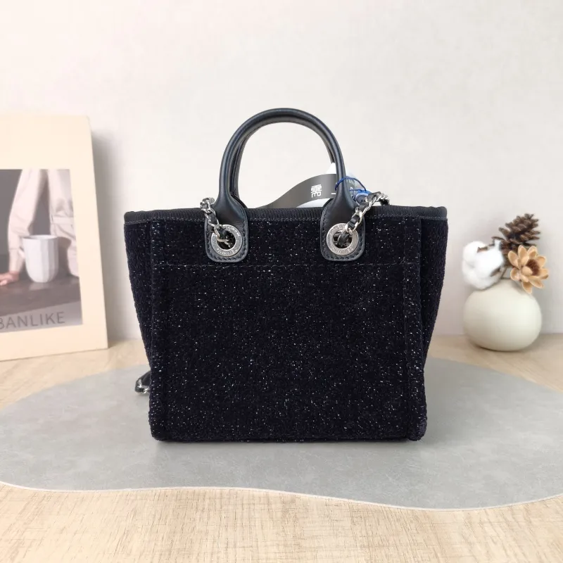 Chanel Shoulder Bag Black Mini 19 × 11 × 16 cm — cover view 5 of 6