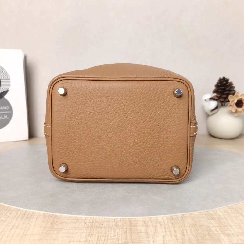 Hermès Top Handle Bag Picotin Lock 18 1837 Brown Taurillon Clemence TC Calfskin Small18 × 13 × 18 cm — cover view 3 of 6
