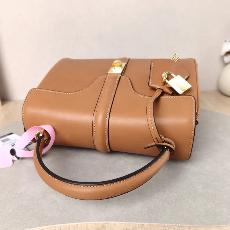 CELINE Crossbody Bag 16 Edition Caramel Calfskin Small 23 × 10 × 18 cm — detail view 7 of 12
