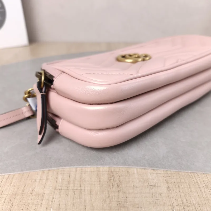 GUCCI Crossbody Bag GG Marmont Marmont Camera Bag Pink Calfskin One Size 19 × 5 × 10 cm — detail view 6 of 9