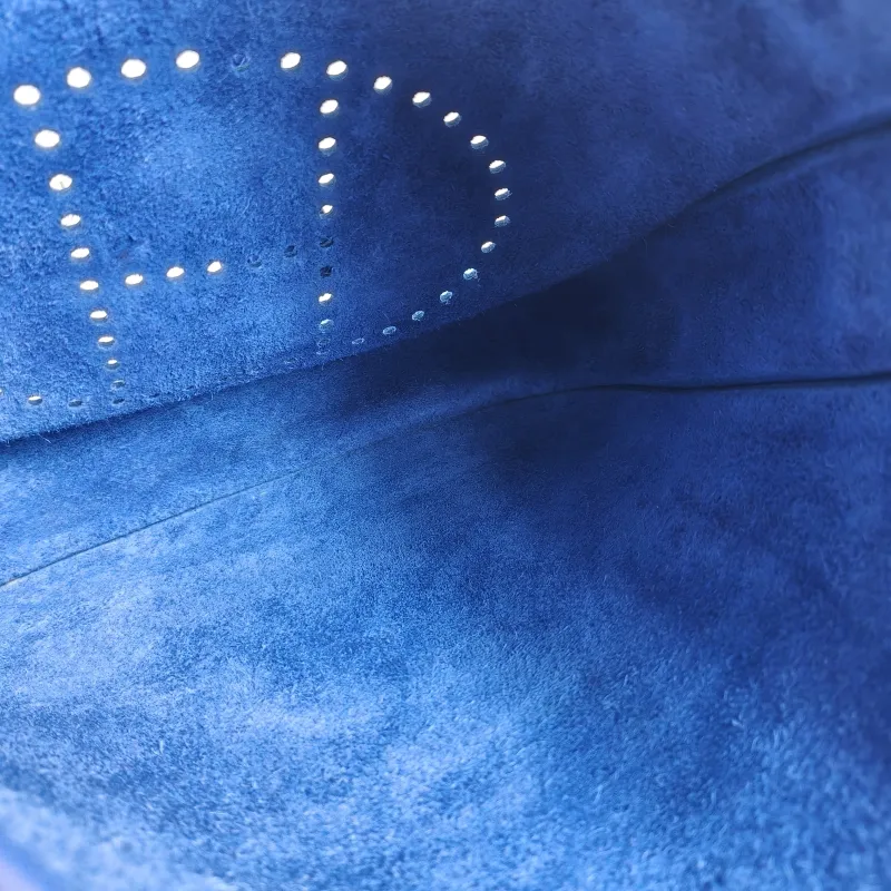 Hermès Crossbody Bag Evelyne 29 29 O8Bleu Royal TC Calfskin 29 29 × 7 × 30 cm U — detail view 2 of 8
