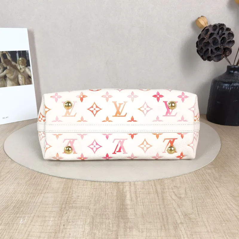 Louis Vuitton Crossbody Bag Carryall Calfskin Small 29.5 × 12 × 24 cm — cover view 2 of 5