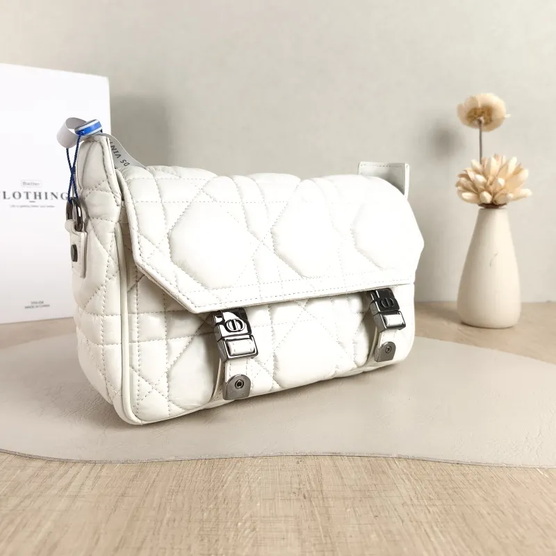 DIOR Crossbody Bag camp Messenger Bag White Calfskin Small 23 × 8 × 15 cm — cover view 5 of 5
