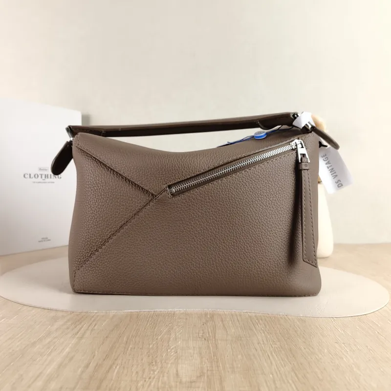 LOEWE Crossbody Bag Puzzle Brown Calfskin Medium 29 × 14 × 19.5 cm — cover view 4 of 5