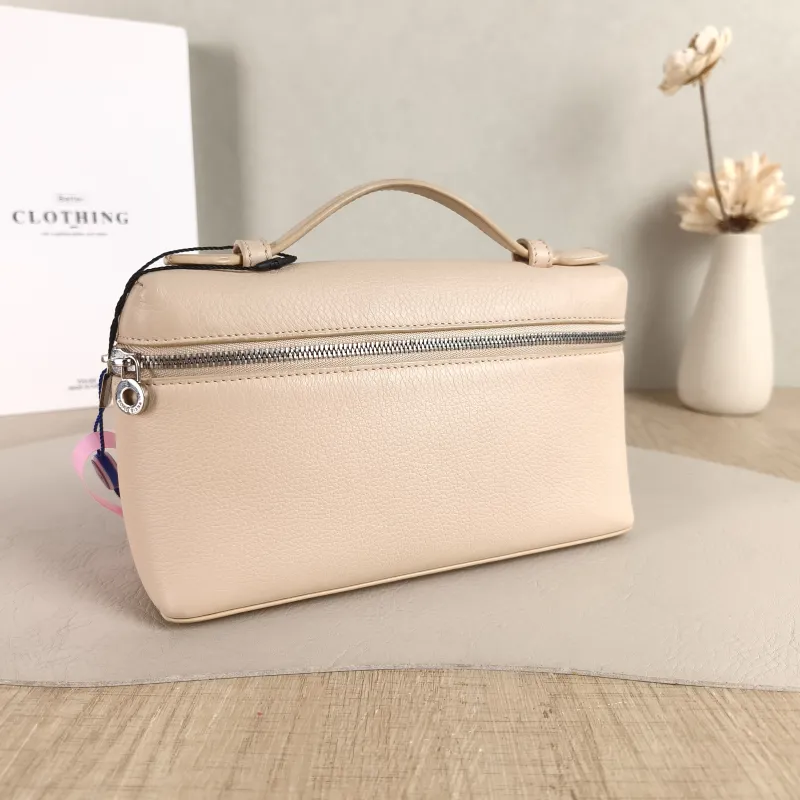Loro Piana Crossbody Bag Extra Pocket L19 Calfskin One Size 19 × 7 × 11.5 cm — cover view 4 of 5