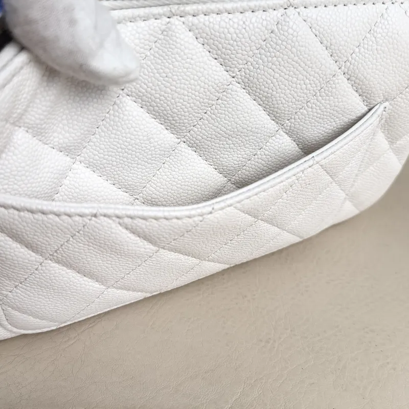 Chanel Crossbody Bag White Gold Grained Calfskin One Size 21 × 5 × 12 cm — detail view 2 of 11