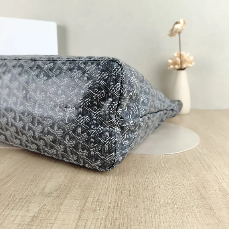 GOYARD Shoulder Bag Boheme Hobo​ Grey ine Canvas Small 43 × 14 × 27 cm — detail view 9 of 9