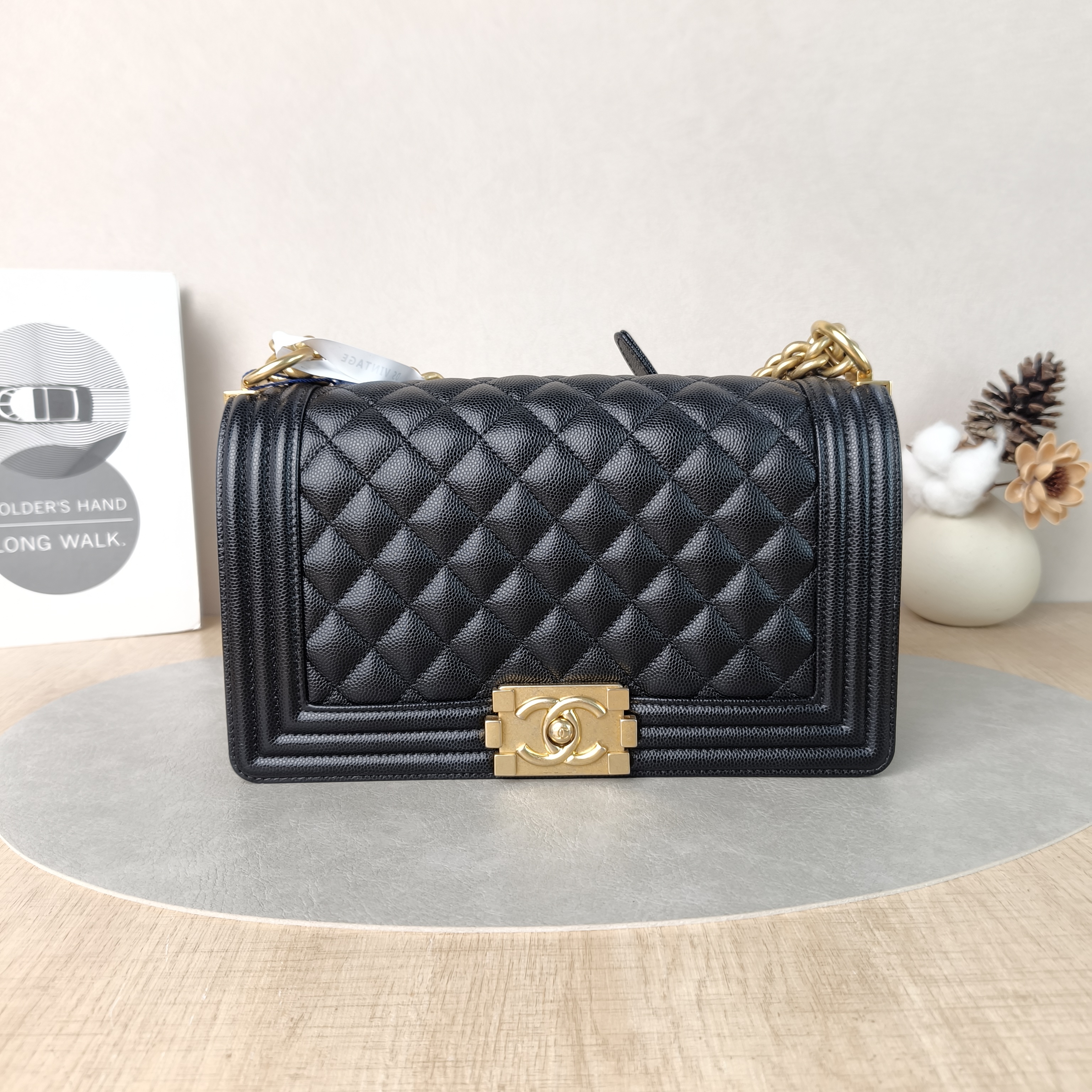 Chanel Crossbody Bag Le Boy​Black Grained Calfskin Medium25 × 9 × 15 cm