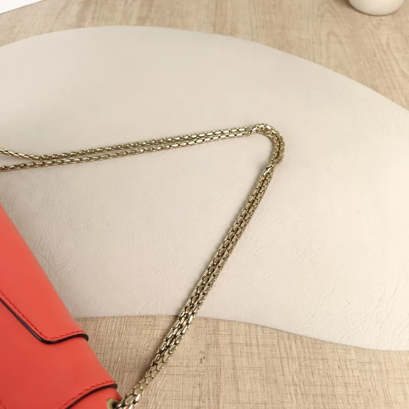 Bvlgari Shoulder Bag Serpenti Forever Collection Crossbody Bag Red Calfskin Medium27.5 × 7 × 18 cm — detail view 8 of 15