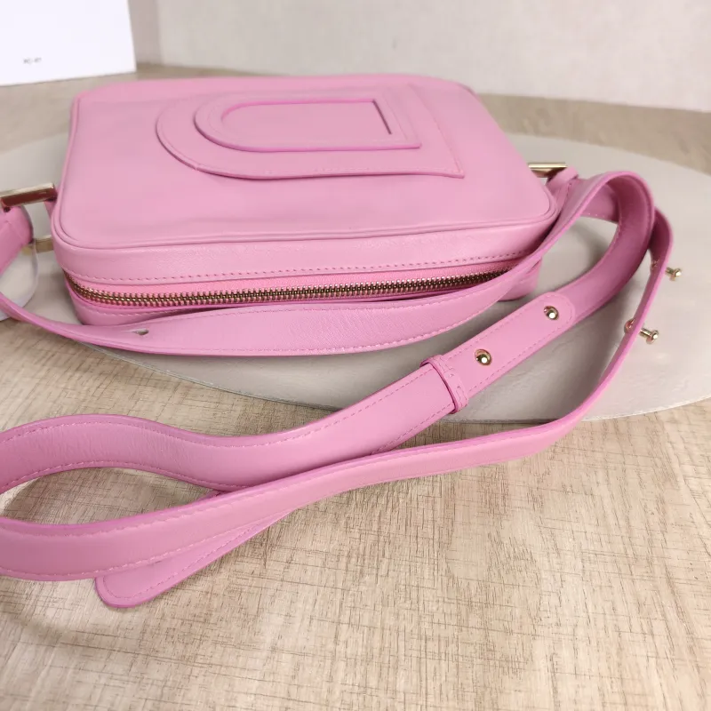 DELVAUX Crossbody Bag Crossbody Bag Pink Calfskin One Size22 × 4.5 × 15 cm — detail view 10 of 11
