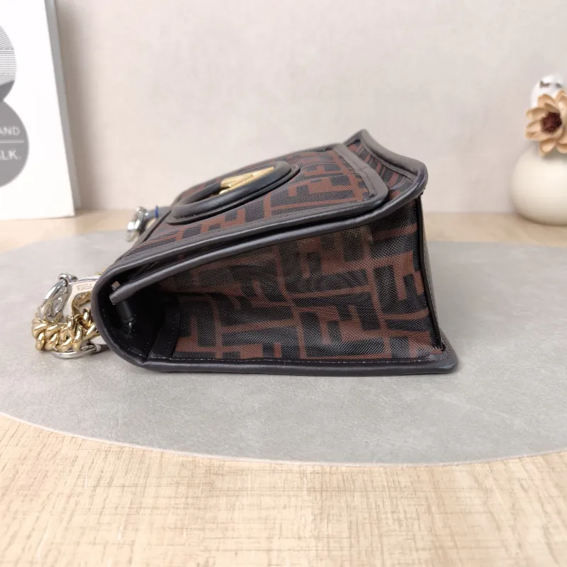 FENDI Shoulder Bag Kan IS houlder Bag Brown Calfskin One Size19 × 9 × 15.5 cm — detail view 5 of 13