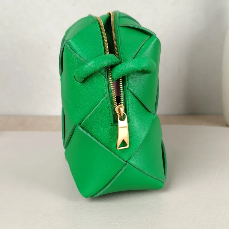 Bottega Veneta Shoulder Bag Cassette Shoulder Crossbody Bag Green Lambskin One Size15 × 7 × 13 cm — detail view 9 of 9