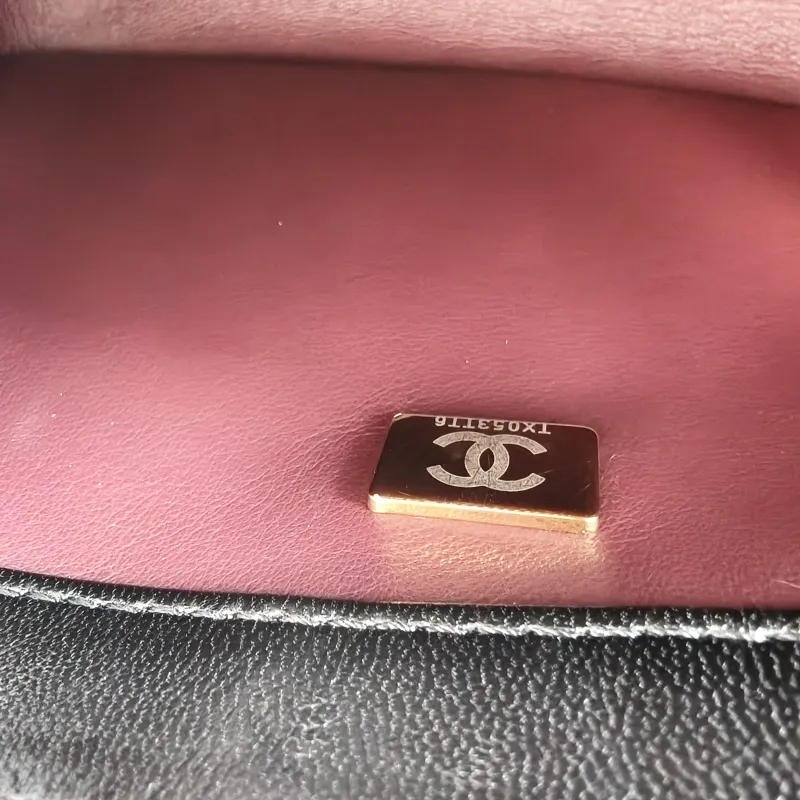 Chanel Top Handle Bag Trendy CC Black Lambskin Mini 19.5 × 8 × 14.5 cm — detail view 11 of 15