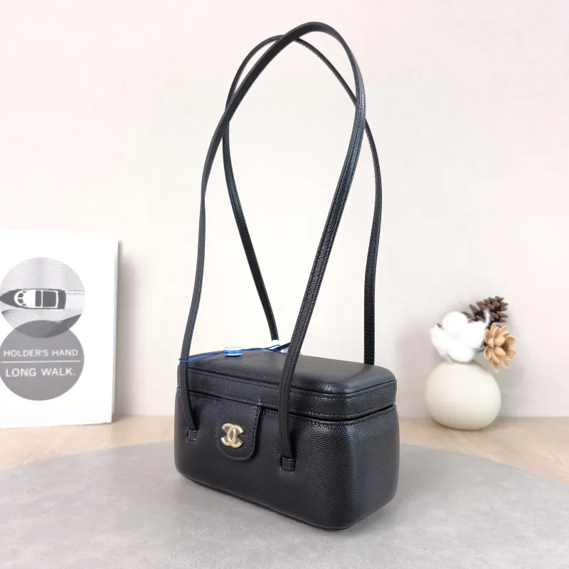 Chanel Shoulder Bag 26s preppy Shoulder Bag Black Grained Calfskin 17 × 8 × 9.5 cm — cover view 3 of 6