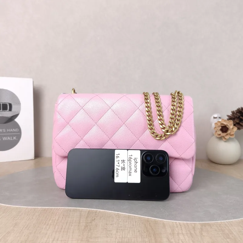 Chanel Crossbody Bag Pink Grained Calfskin One Size 24 × 8 × 17 cm — cover view 4 of 5