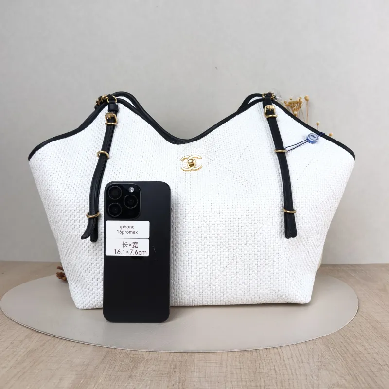 Chanel Shoulder Bag Tote Bag Woven One Size 30 × 13 × 31 cm — cover view 5 of 5