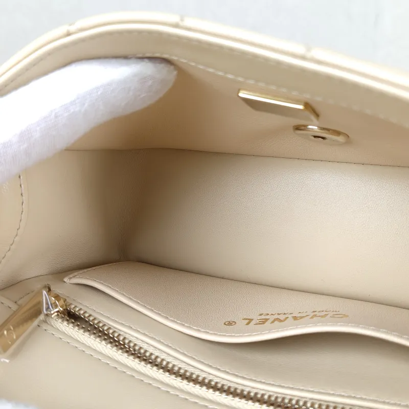 Chanel Crossbody Bag Classic Flap Large Mini CF Mini Beige Lambskin mini 20 × 6 × 12 cm — detail view 15 of 16