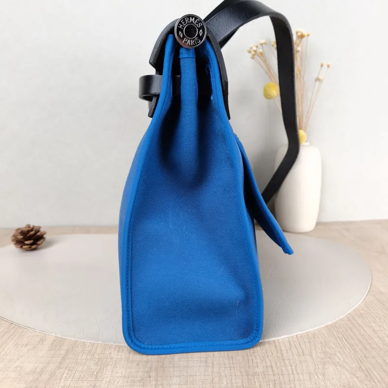 Hermès Crossbody Bag Herbag 31 Blue Black Canvas Medium 30.5 × 11 × 25.5 cm C — detail view 10 of 16