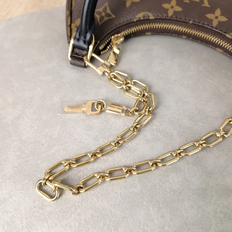 Louis Vuitton Shoulder Bag Catchy Monogram PVC Small 24 × 6 × 10 cm — detail view 2 of 11