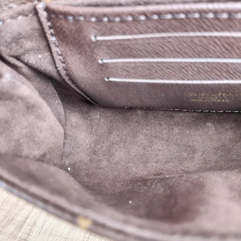 Louis Vuitton Crossbody Bag MADELEINE Monogram PVC nano 21 × 6 × 12.5 cm — detail view 2 of 11