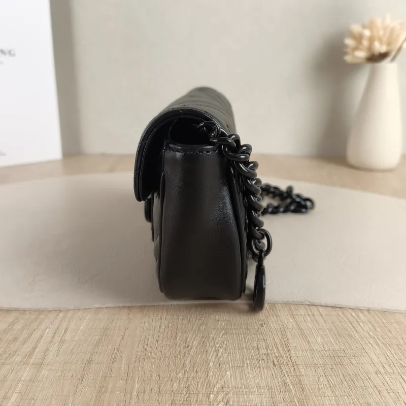 GUCCI Shoulder Bag GG Marmont Mini Marmont Mini g Black Calfskin Mini 16.5 × 4.5 × 9.5 cm — detail view 1 of 10