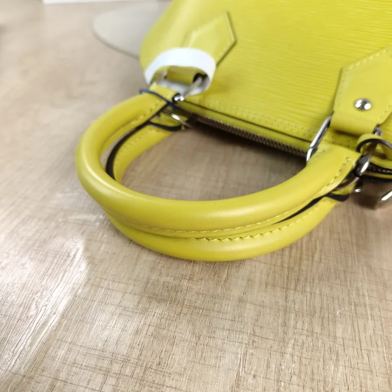 Louis Vuitton Top Handle Bag Alma Medium — detail view 1 of 10