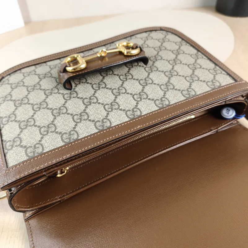 GUCCI Shoulder Bag Horsebit 1955 Horsebit Medium Monogram PVC Medium 25 × 8 × 18 cm — detail view 11 of 14