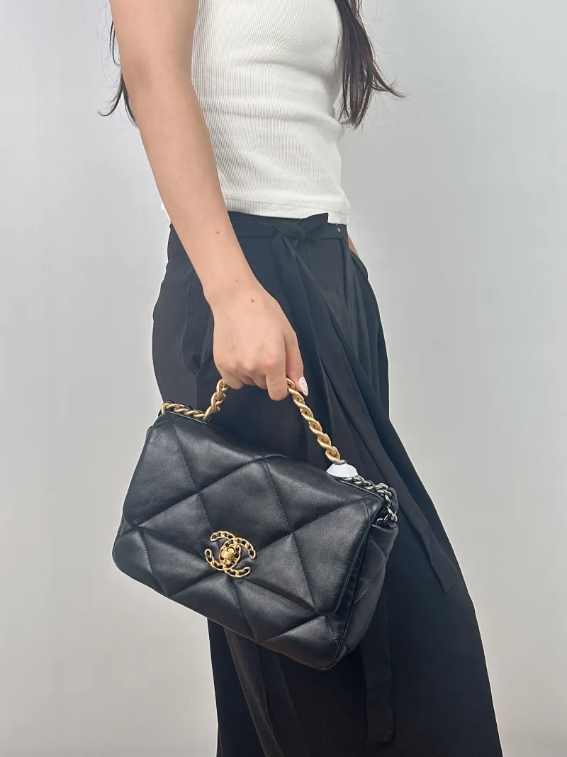 Chanel Crossbody Bag 19Bag Black SL ambskin Small 26 × 9 × 16 cm — on-model view 2 of 2