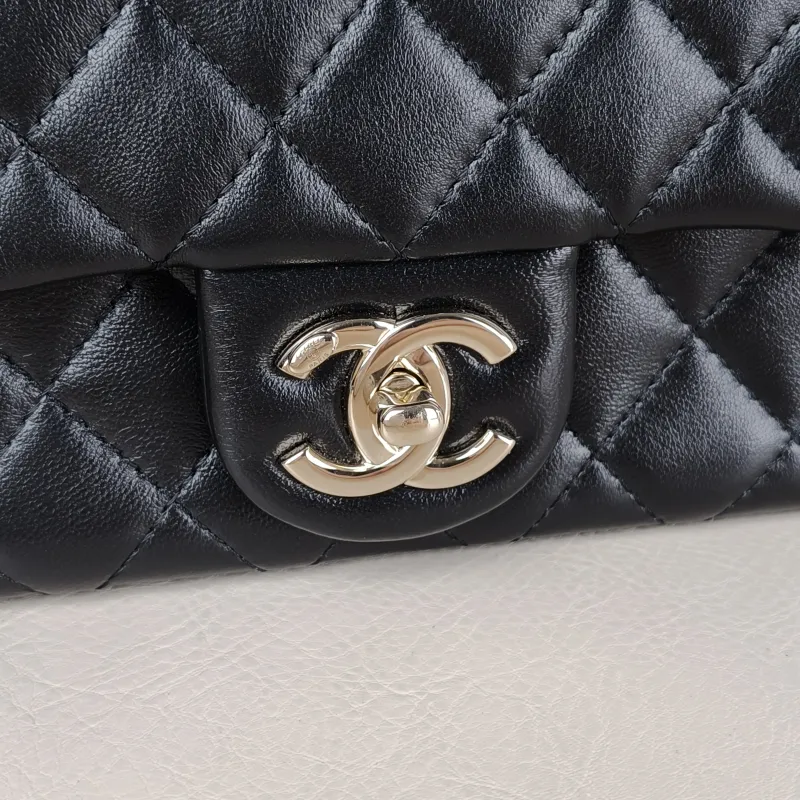 Chanel Crossbody Bag Classic Flap Large Mini CF Mini C Black SL ambskin mini 20 × 6 × 12 cm — detail view 11 of 15