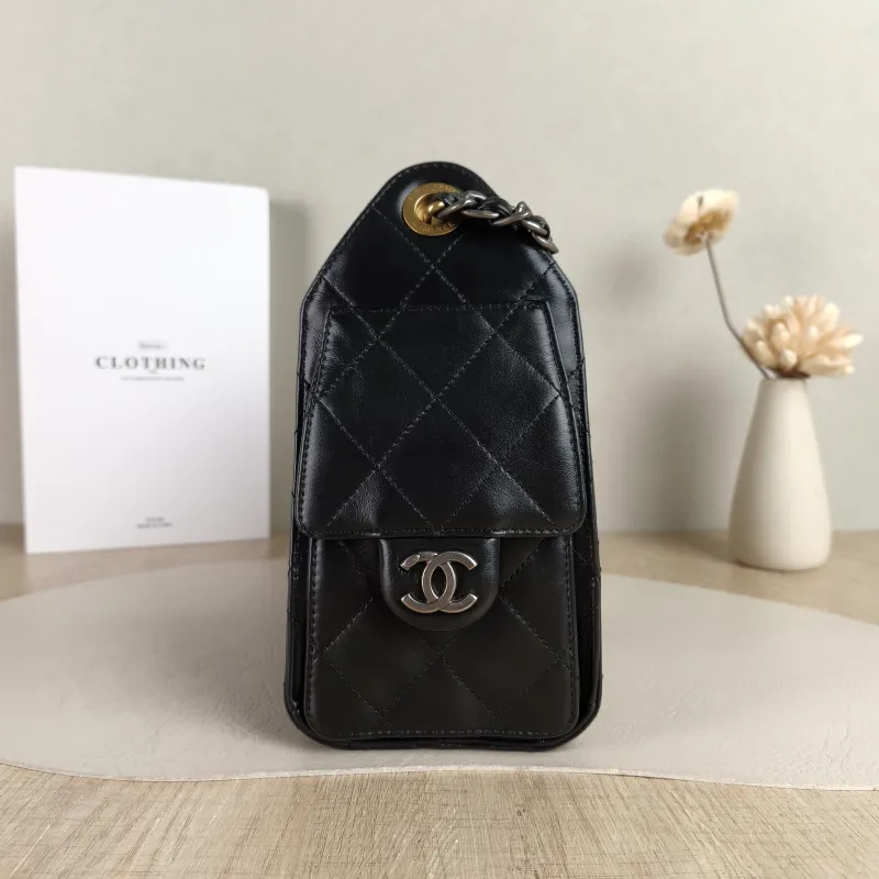 Chanel Shoulder Bag 25Bag Black Waxed Leather Calfskin Mini 20 × 12.5 × 22 cm — detail view 13 of 13