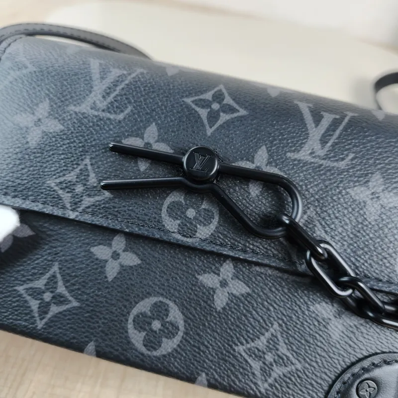 Louis Vuitton Crossbody Bag Steamer Box Monogram PV Cmini18 × 6.5 × 11 cm — detail view 6 of 13