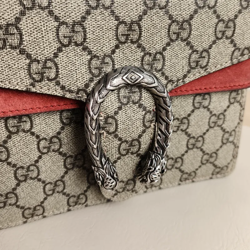 GUCCI Crossbody Bag Dionysus Monogram · Red PV Cmini20 × 5 × 15.5 cm — detail view 2 of 8