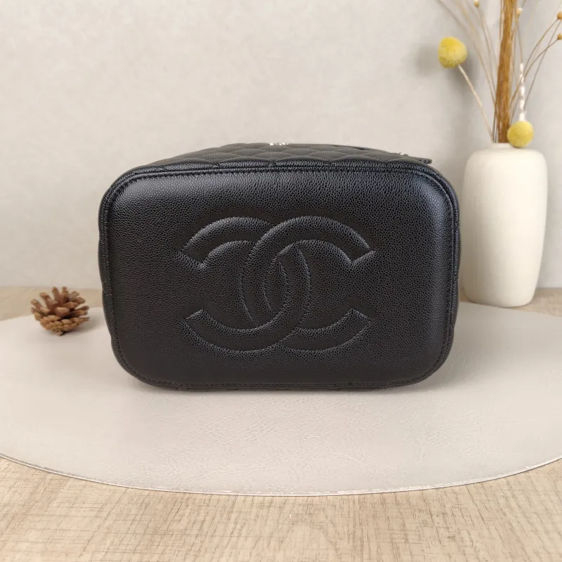 Chanel Top Handle Bag 22C Box Bag Cosmetic Bag Black Grained Calfskin 21 × 14 × 15 cm — cover view 3 of 5