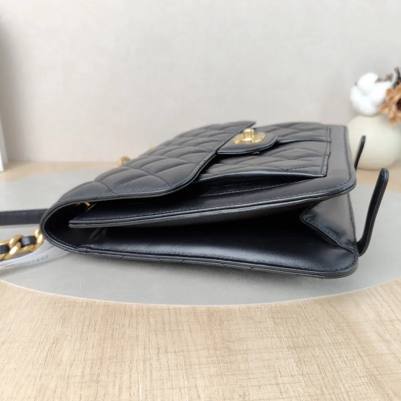 Chanel Crossbody Bag Backpack Black Calfskin One Size25 × 6 × 22 cm — detail view 5 of 13