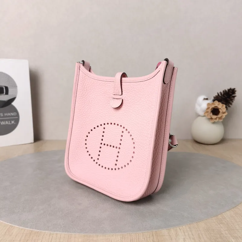 Hermès Crossbody Bag Evelyne Mini 16 Mini 16 TC Calfskinmini17 × 5.5 × 18 cm — cover view 5 of 6