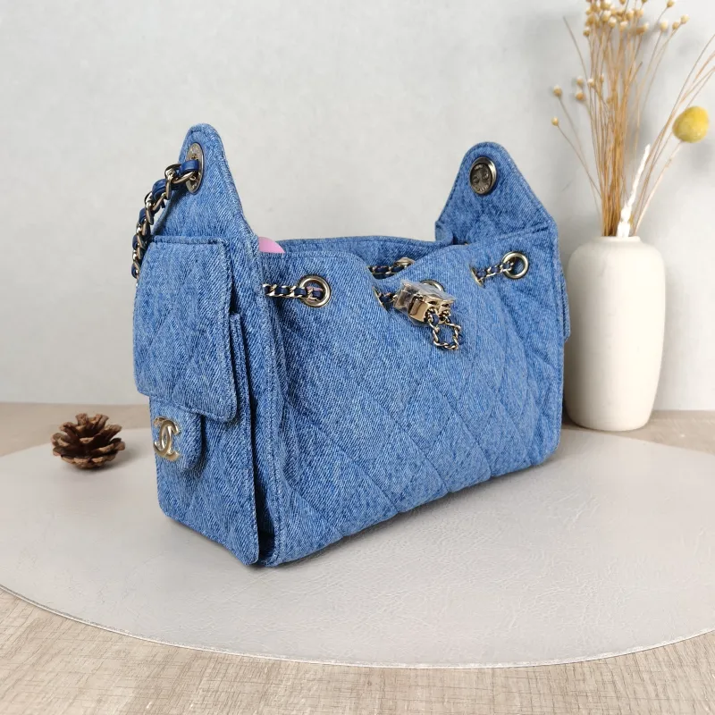 Chanel Crossbody Bag 25Bag Mini 22 × 12.5 × 22 cm — cover view 2 of 5