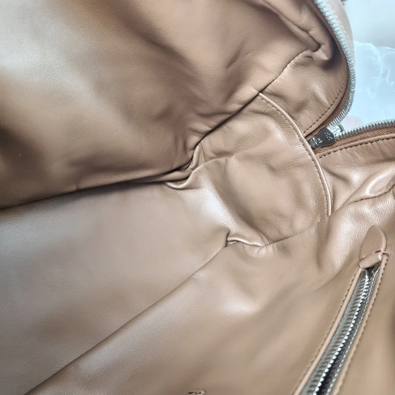 Miumiu Top Handle Bag Pocket Top Handle Bag Caramel SL ambskin One Size 32 × 14 × 22 cm — detail view 12 of 13
