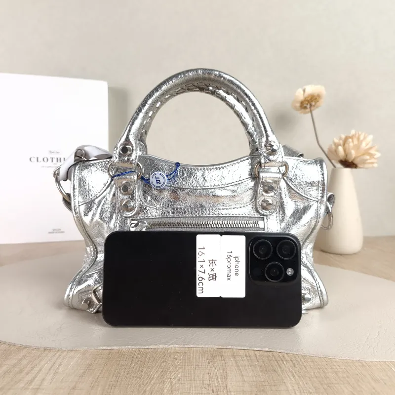 BALENCIAGA Crossbody Bag Classic City Silver Lambskin Mini 24 × 10 × 16 cm — cover view 4 of 5
