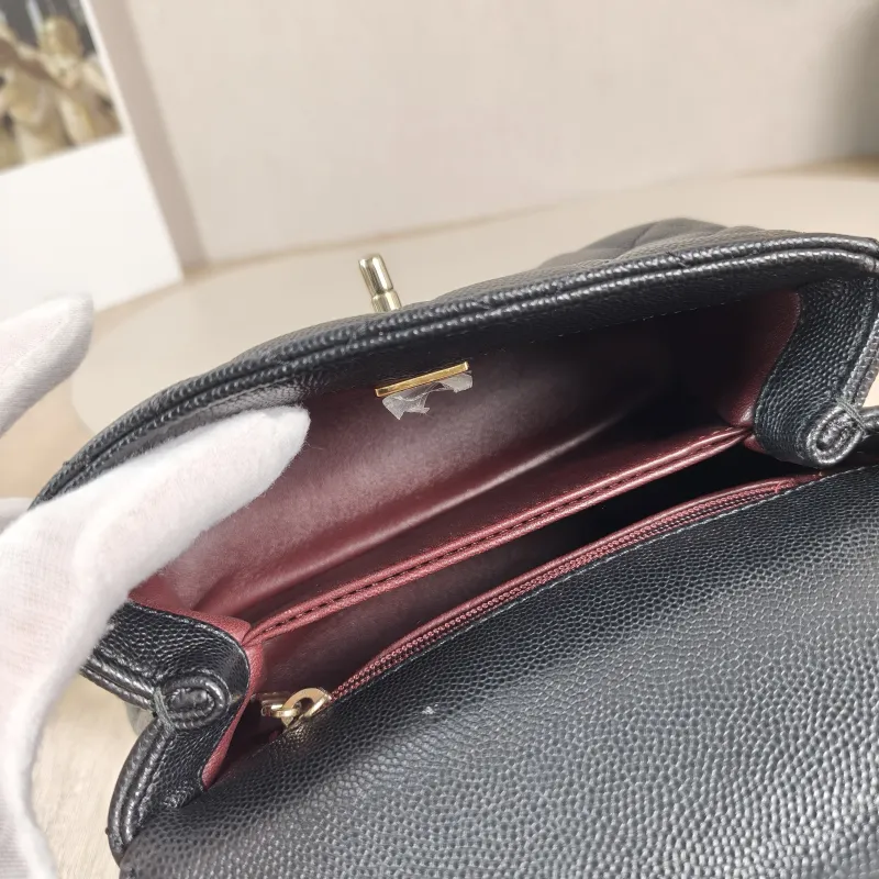 Chanel Top Handle Bag Coco Handle​Black Grained Calfskinmini19 × 9 × 13 cm — detail view 12 of 14