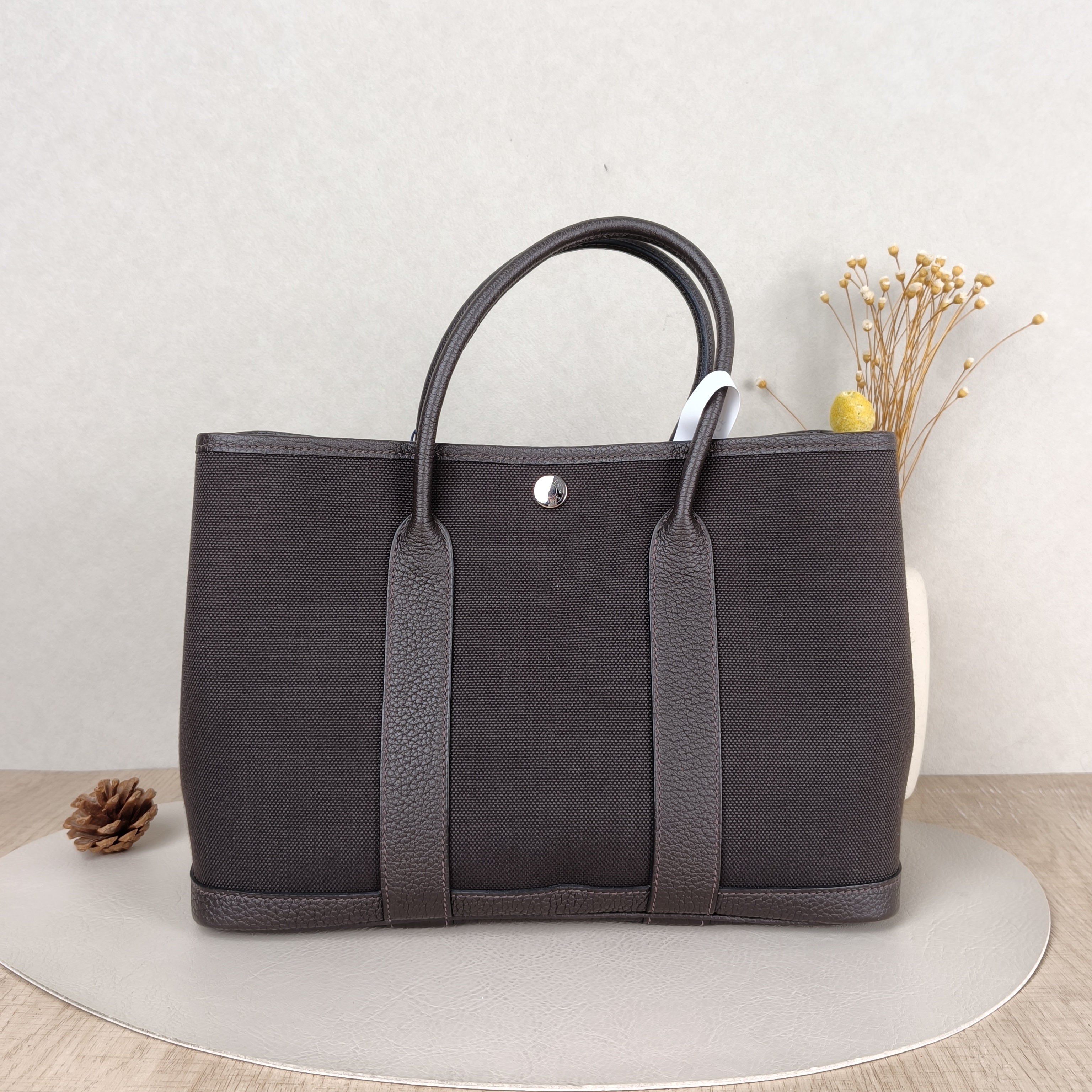 Hermès Top Handle Bag Garden Party 30 30 Canvas · Negonda Calfskin Medium30 × 13 × 21 cm