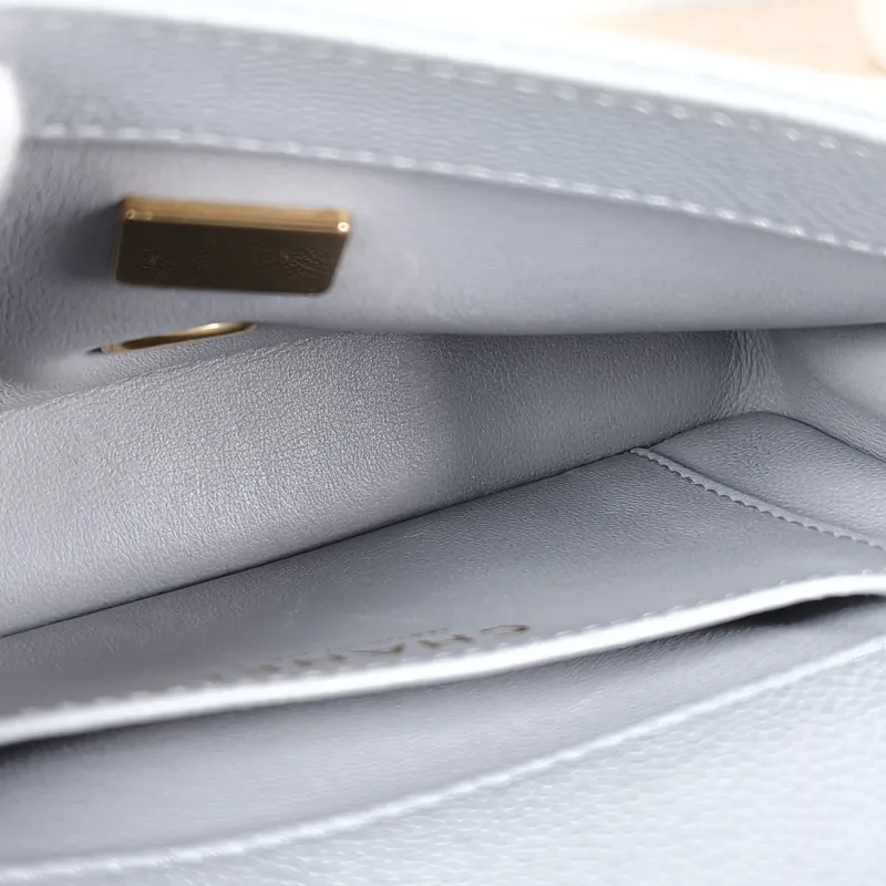 Chanel Crossbody Bag Classic Flap Large Mini CF Mini Grey Grained Calfskin mini20 × 6 × 12 cm — detail view 4 of 13